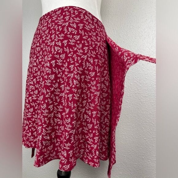 Brandy Melville wrap skirt - Picture 3 of 10